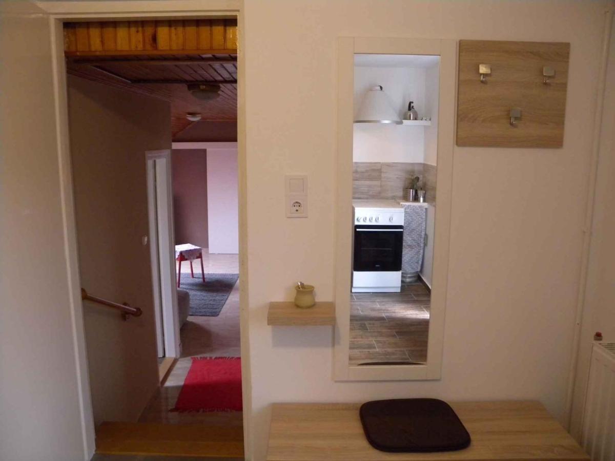Apartments In Balatongyoeroek 34590 מראה חיצוני תמונה