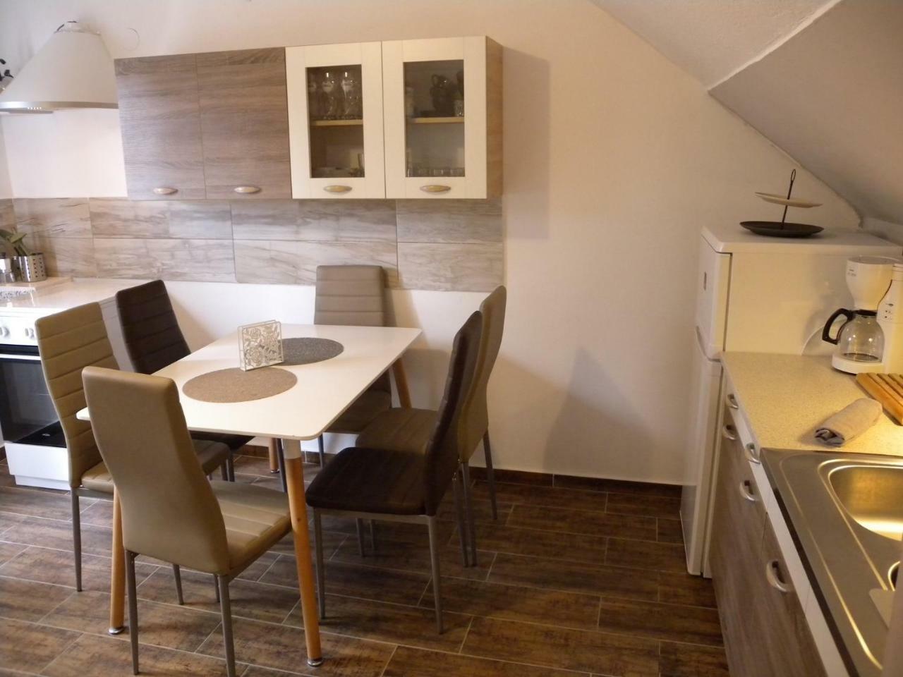 Apartments In Balatongyoeroek 34590 חדר תמונה